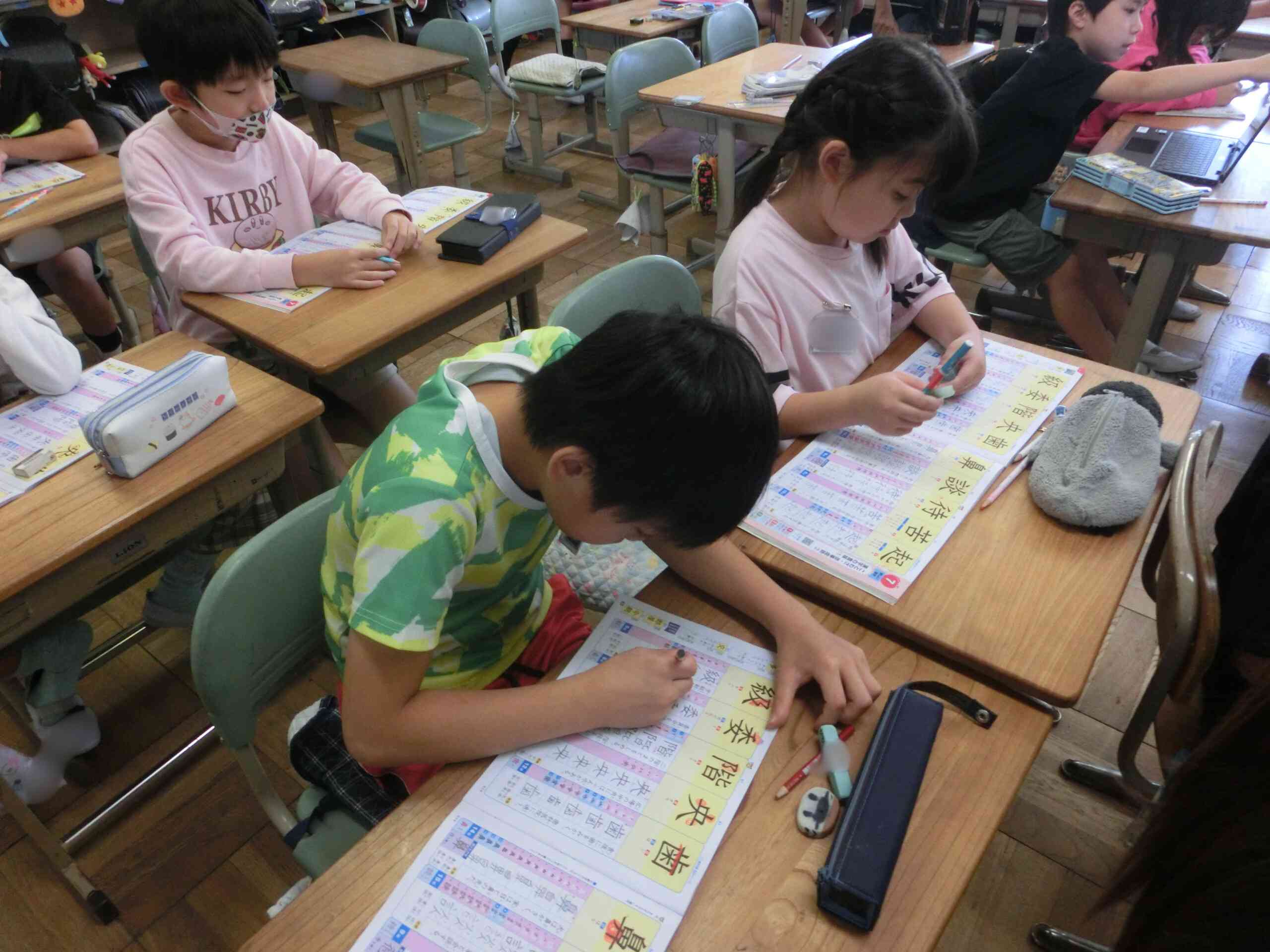 cb62b899-7553-4dfc-a14e-fed35e6e0981