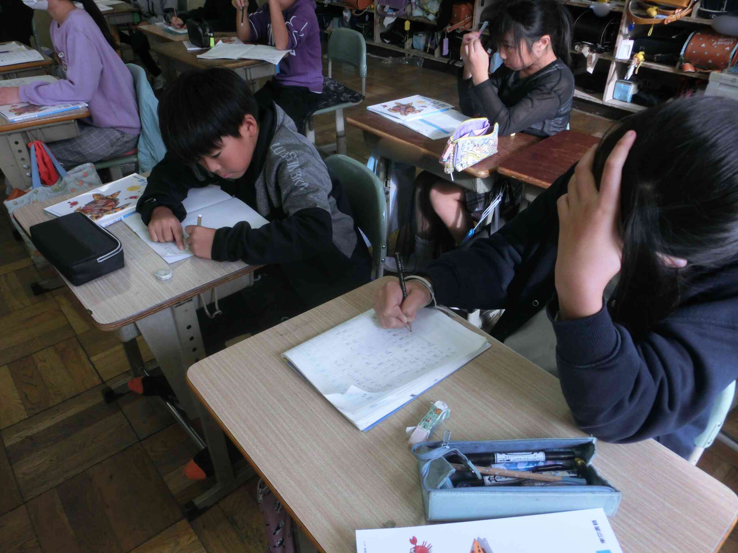 7e321abf-6a30-41aa-bdd6-152cf43e7230