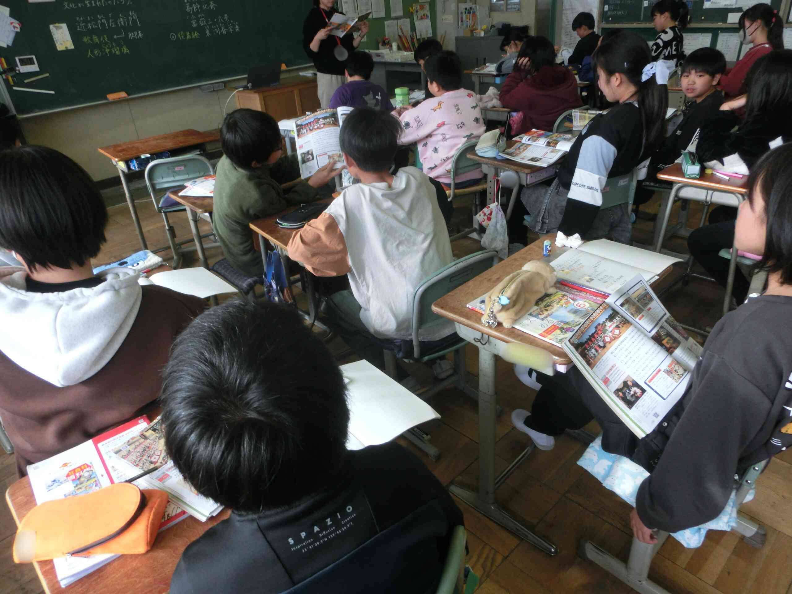 2af0b0a4-046b-43f9-8232-59ade897da4c