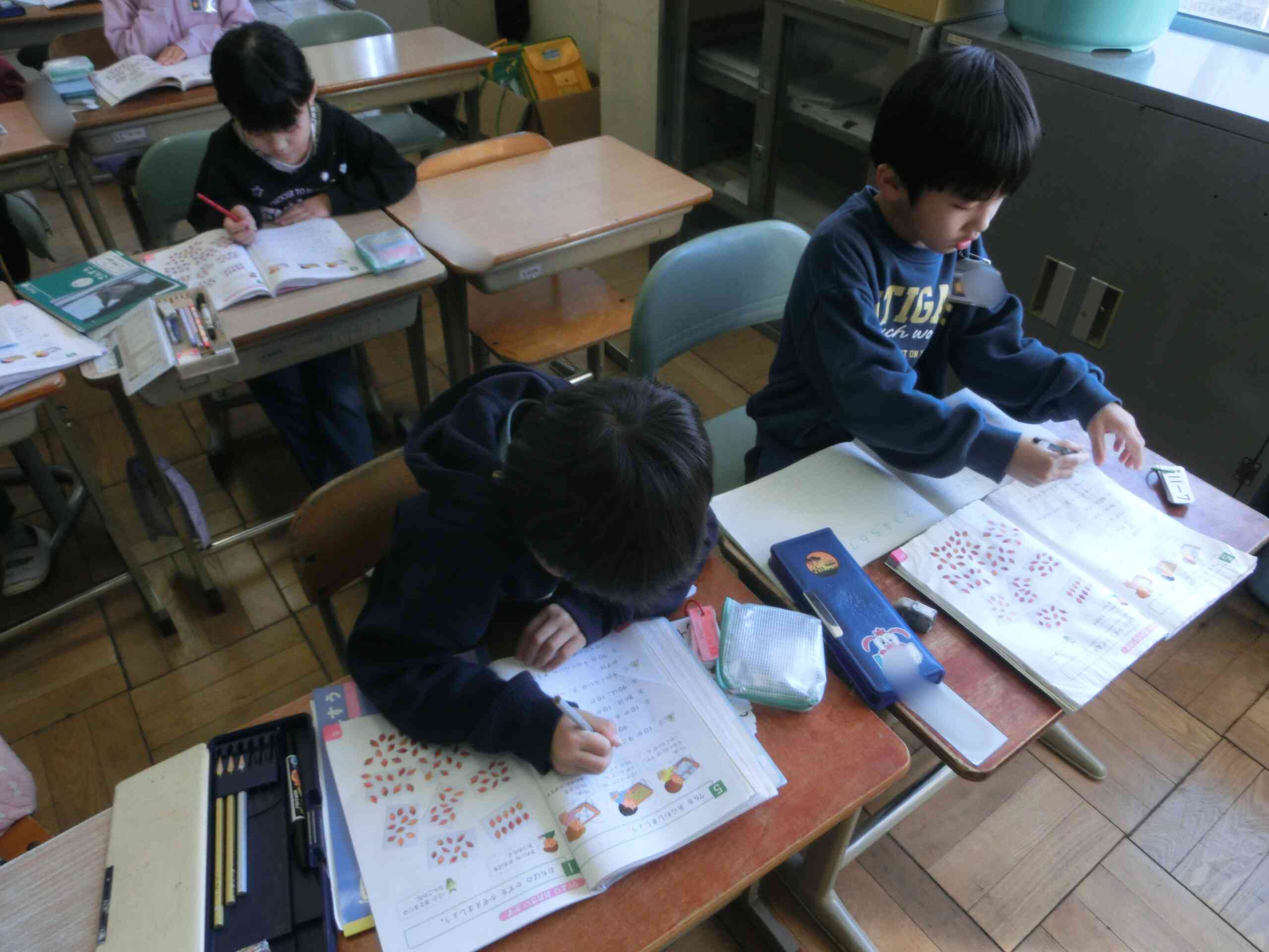 ea92b27e-0e82-43b6-94fb-340973598824