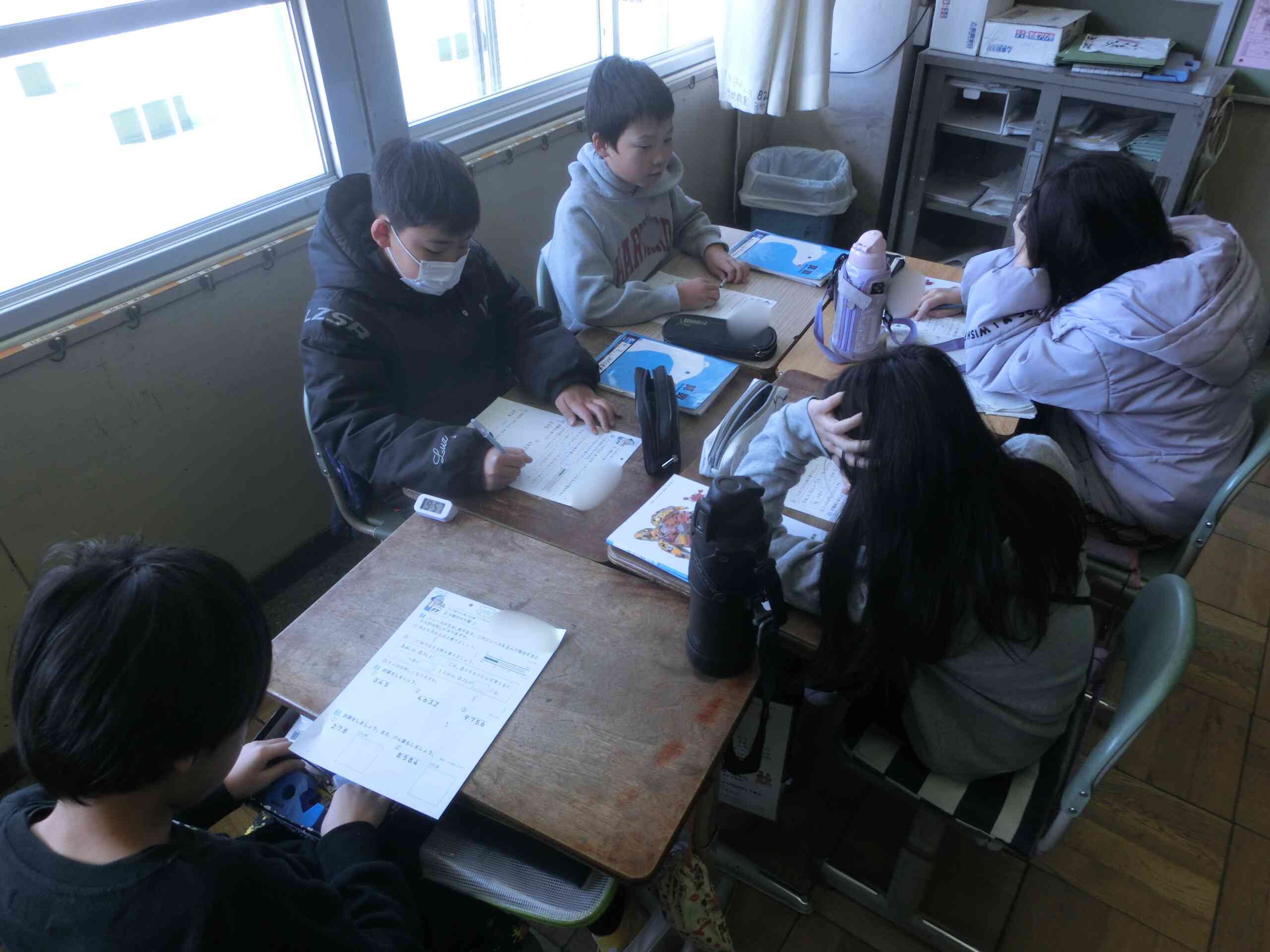 f81a435e-8be4-42ec-811e-cce86e5fcf4e