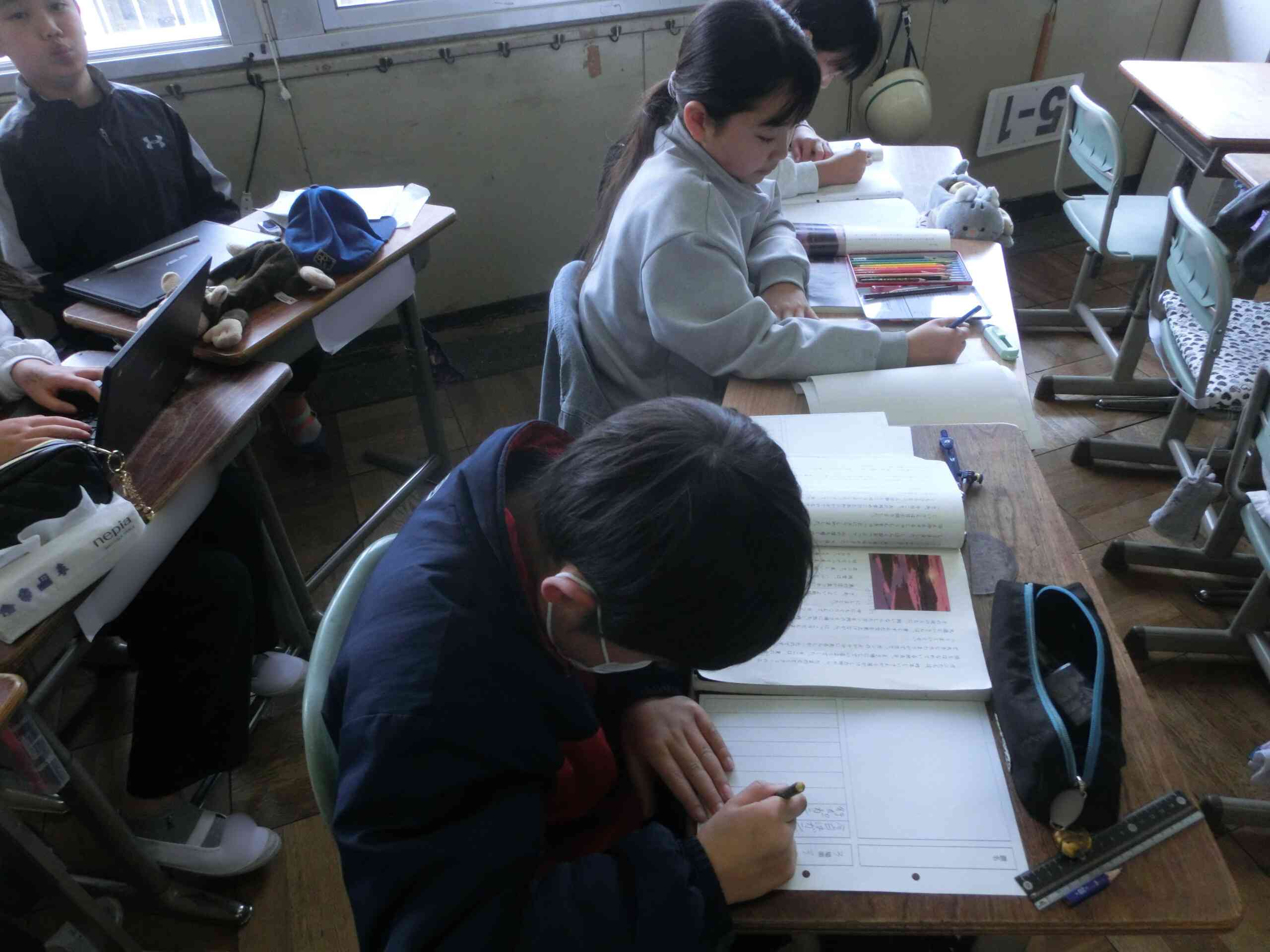 cb065954-3af0-4088-8f73-470bf724d0de