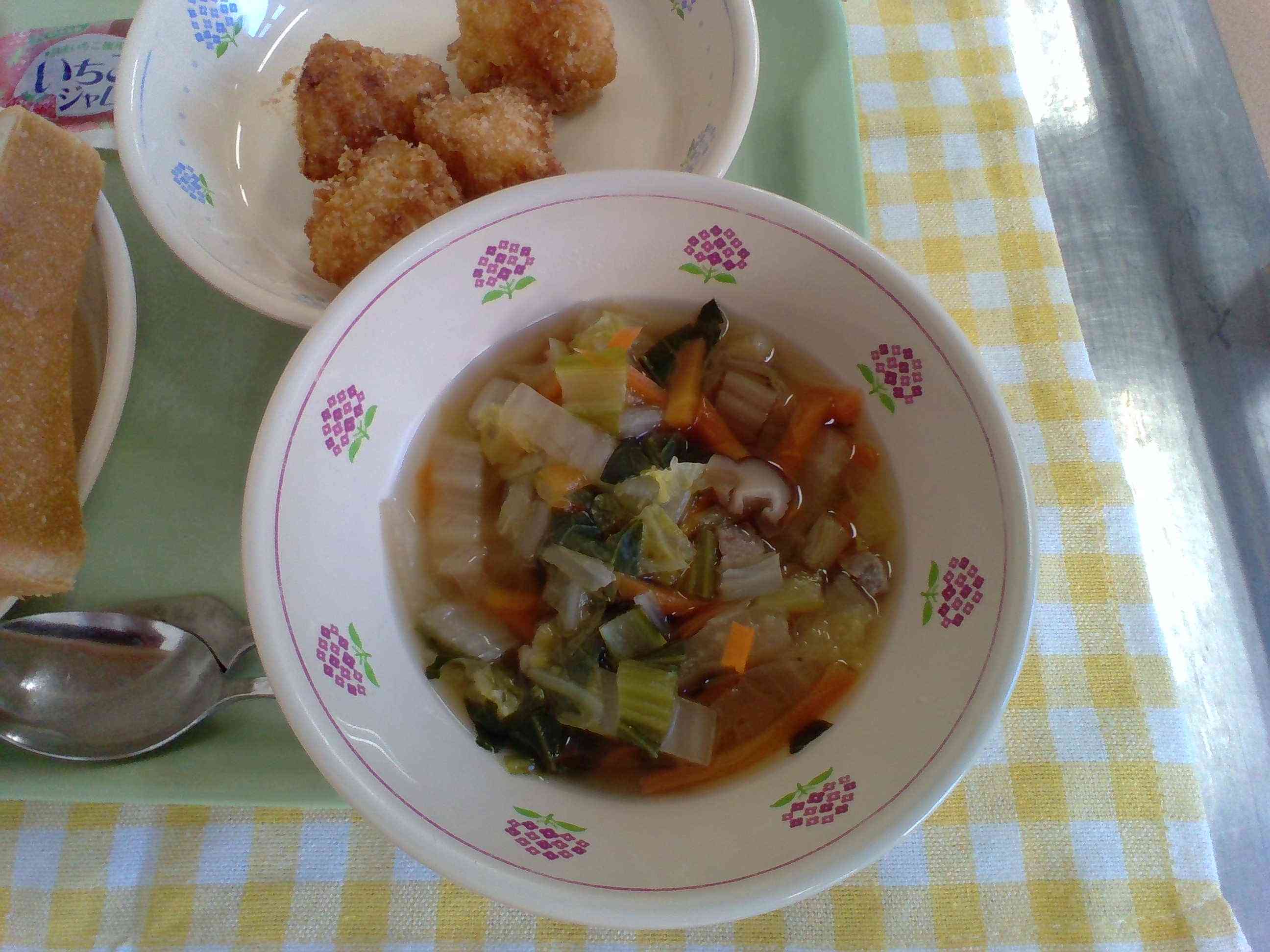 白菜と豚肉のスープ