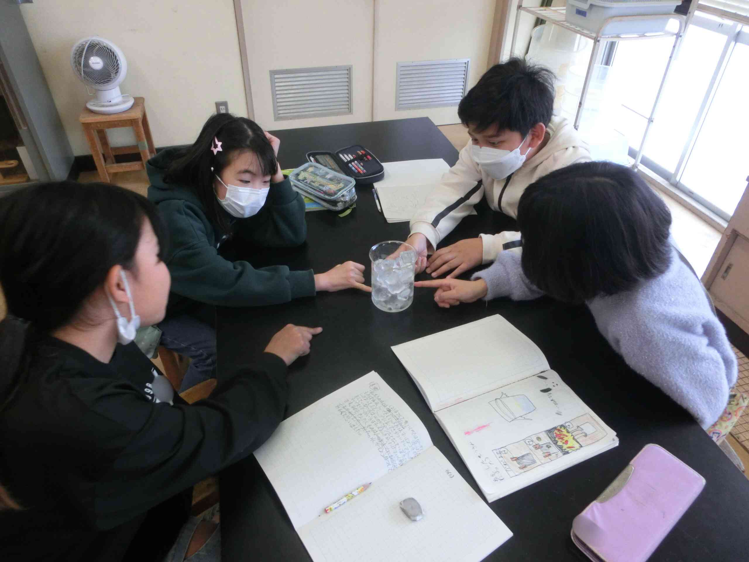 64a07702-819c-41c4-b3d3-3979dcfde605