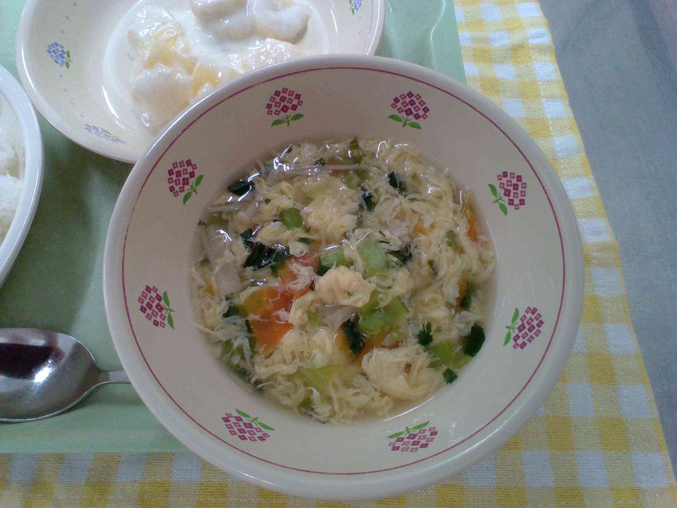 卵と小松菜のスープjpg