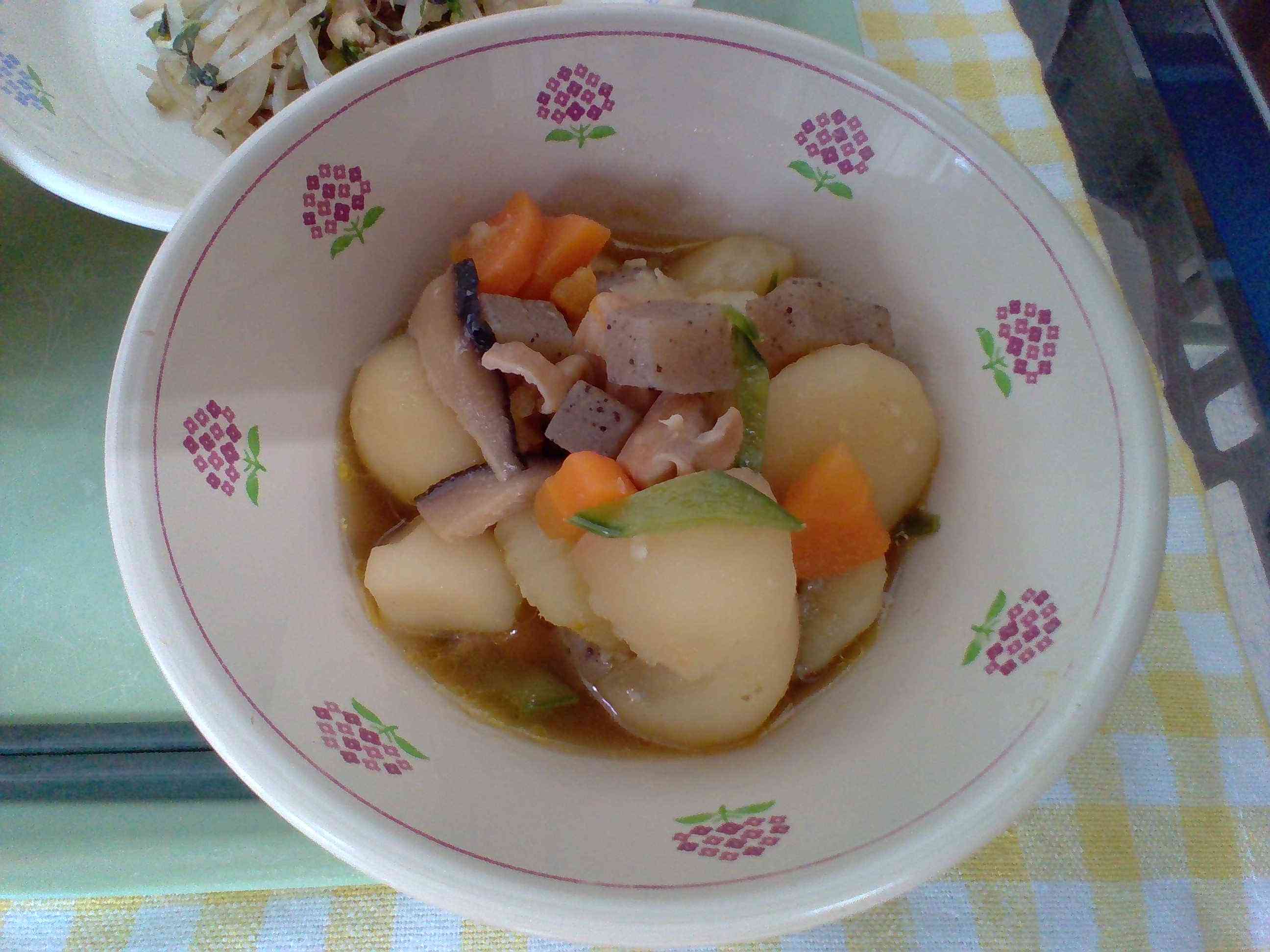 新じゃがいもの煮付け